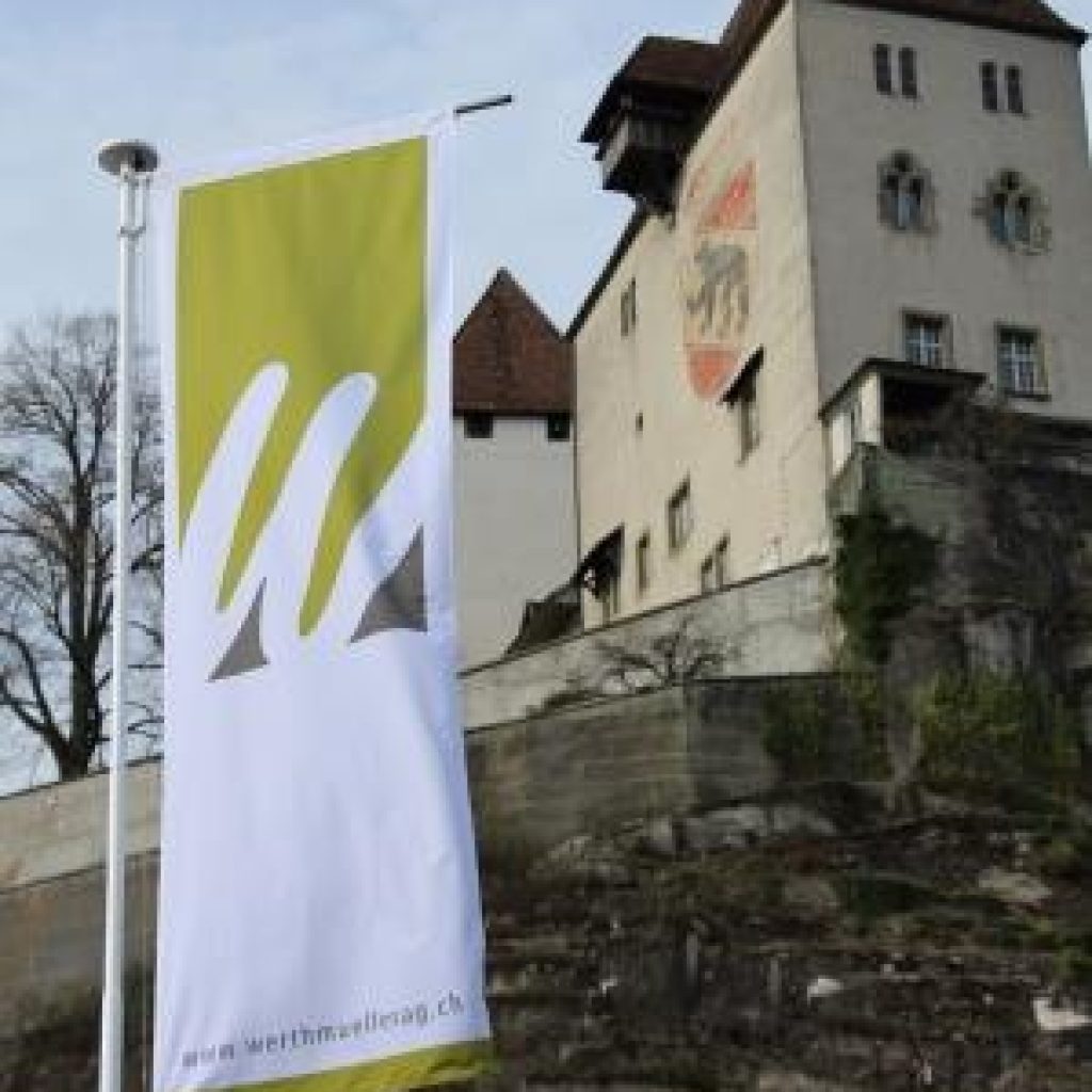 Schloss Burgdorf Fahne